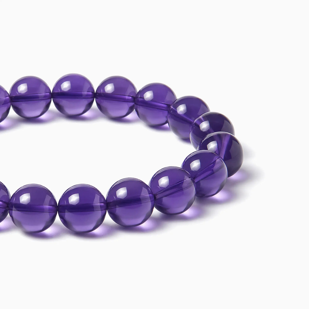 The Amethyst Strand — Bolivian Depth, bracelet detail view BE.