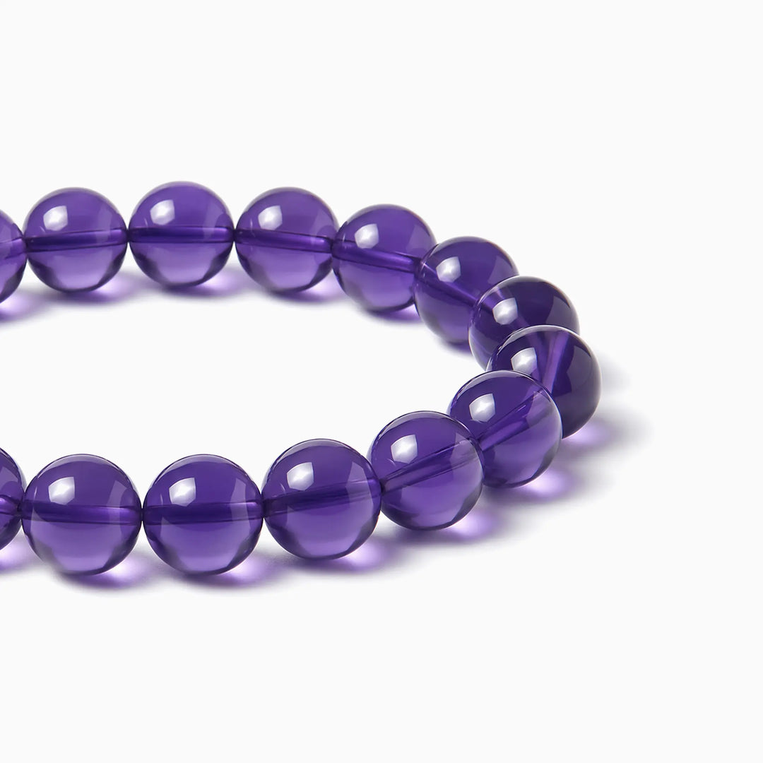 The Amethyst Strand — Bolivian Depth, bracelet detail view BE.