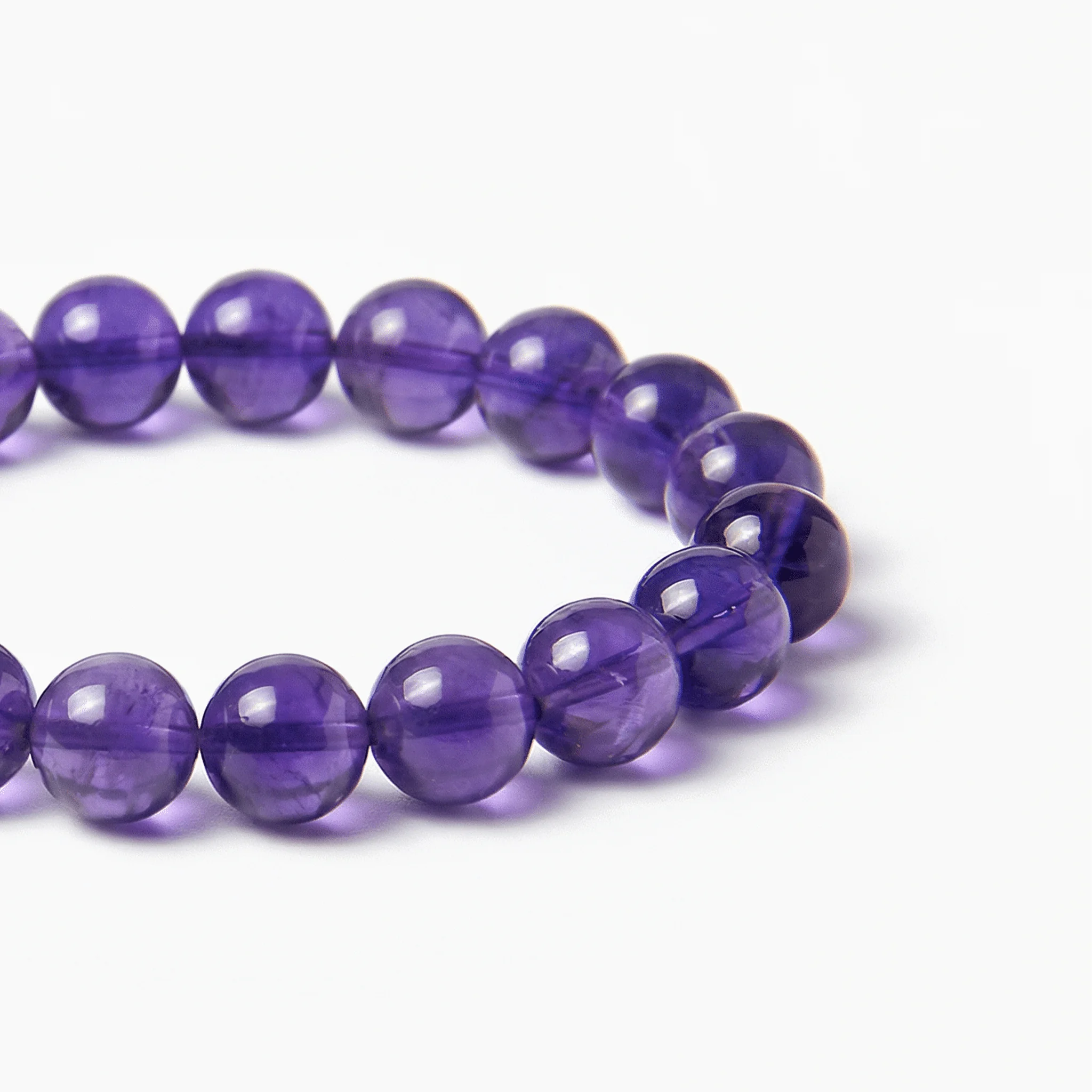 The Amethyst Strand — Bolivian Depth, bracelet detail view BE.