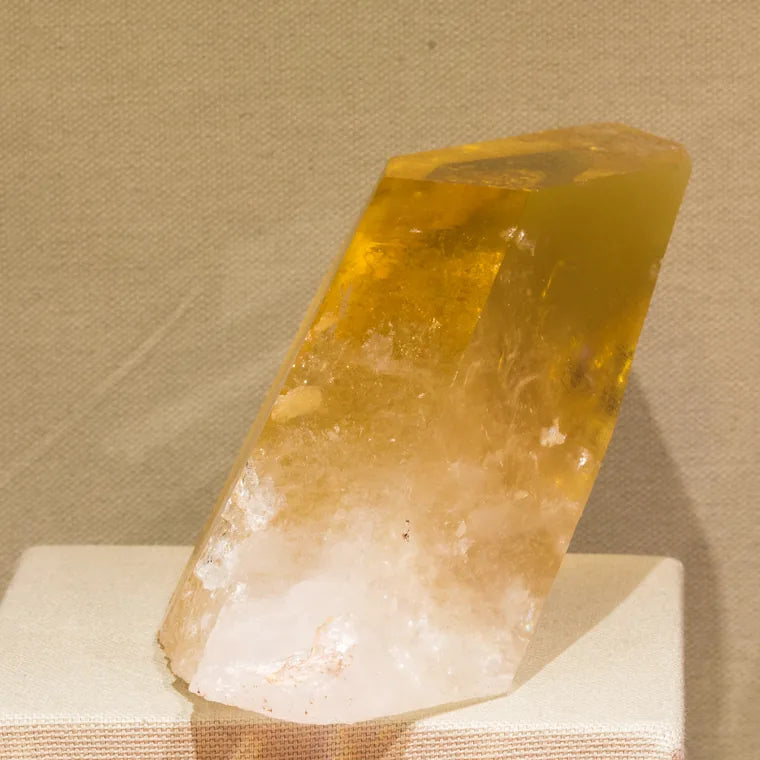 Citrine mineral reference image