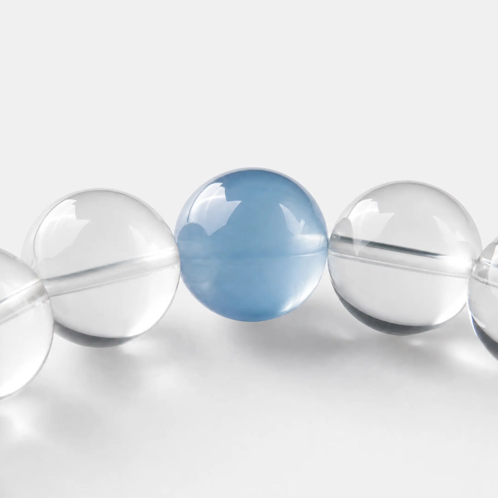 The Clear Quartz & Aquamarine Bracelet — Oceanic Clarity, PDP close-up detail image 1.